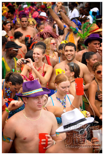 kadooment_day_2011_pt3-067