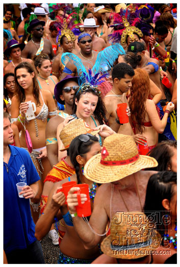 kadooment_day_2011_pt3-070