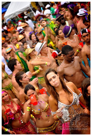 kadooment_day_2011_pt3-071