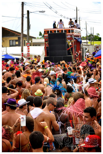 kadooment_day_2011_pt3-072