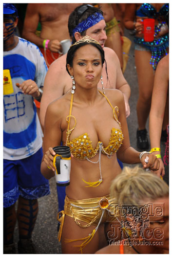 kadooment_day_2011_pt3-076