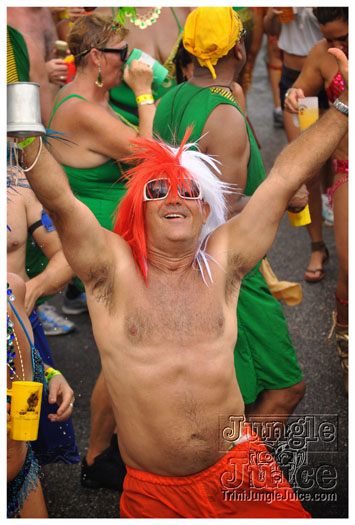 kadooment_day_2011_pt3-077