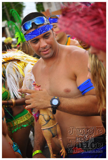 kadooment_day_2011_pt3-083