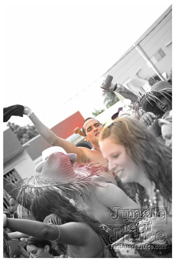 kadooment_day_2011_pt3-087