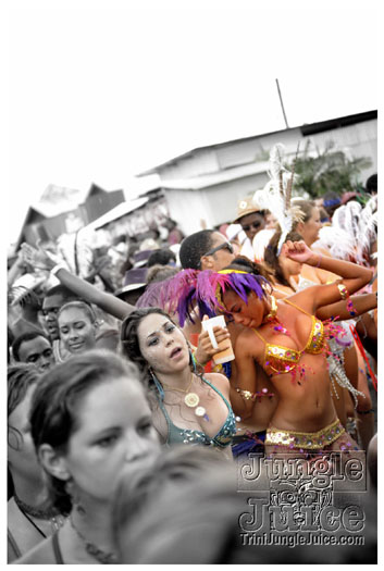 kadooment_day_2011_pt3-092