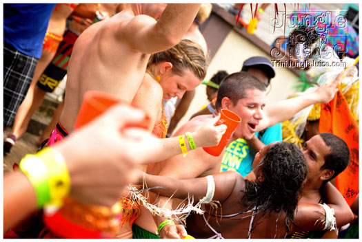 kadooment_day_2011_pt3-102