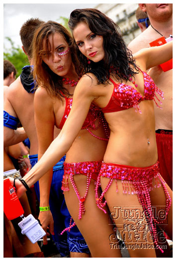 kadooment_day_2011_pt3-107