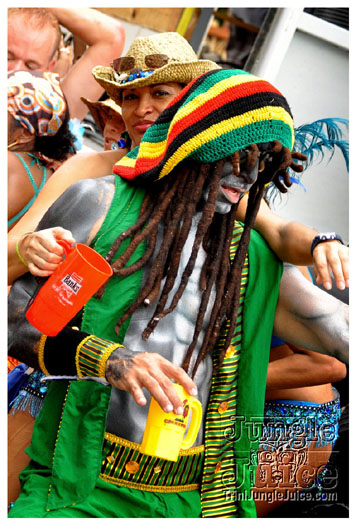 kadooment_day_2011_pt3-113