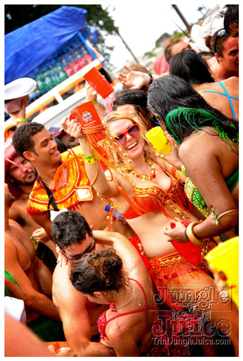 kadooment_day_2011_pt3-121