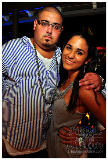 rihanna_after_party_2011-037