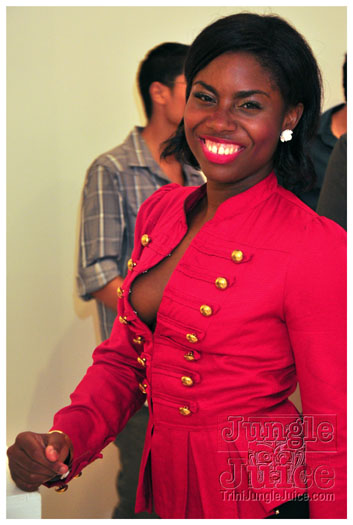 rihanna_after_party_2011-047