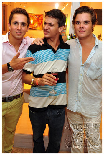 rihanna_after_party_2011-070