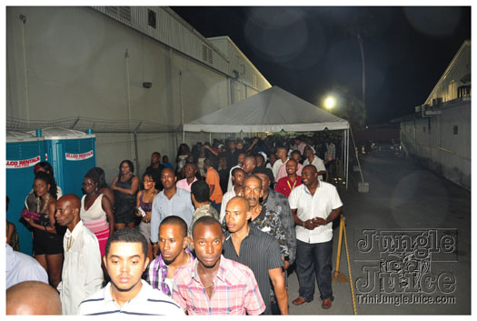 rihanna_loud_tour_2011-004