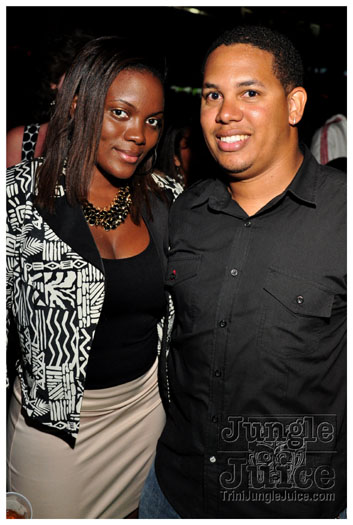 rihanna_loud_tour_2011-059