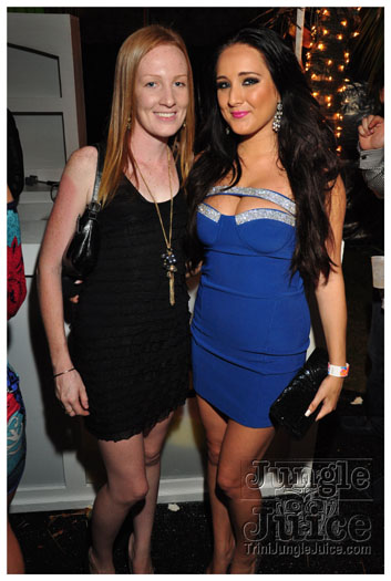 rihanna_loud_tour_2011-111