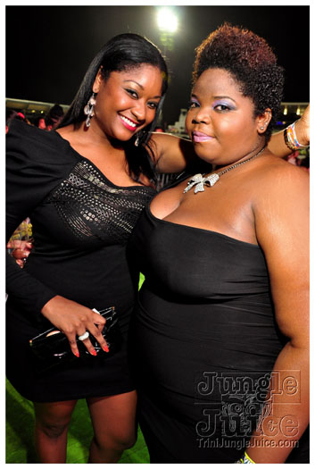 rihanna_loud_tour_2011-129