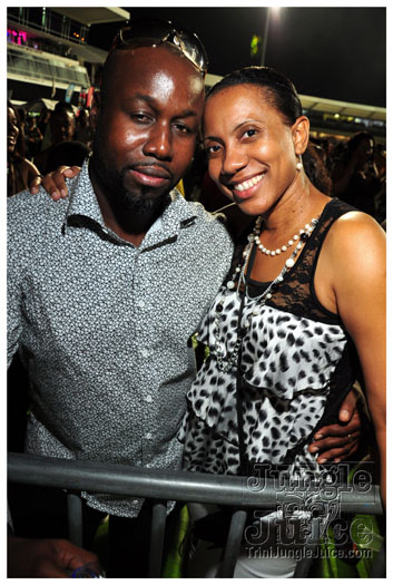 rihanna_loud_tour_2011-133