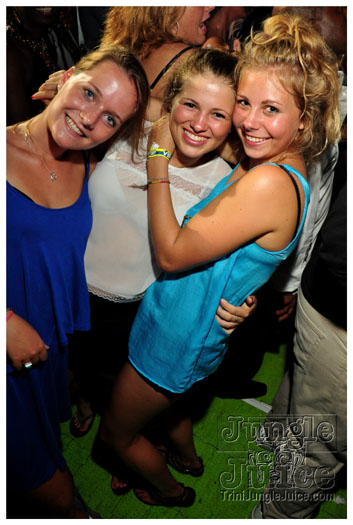 rihanna_loud_tour_2011-138