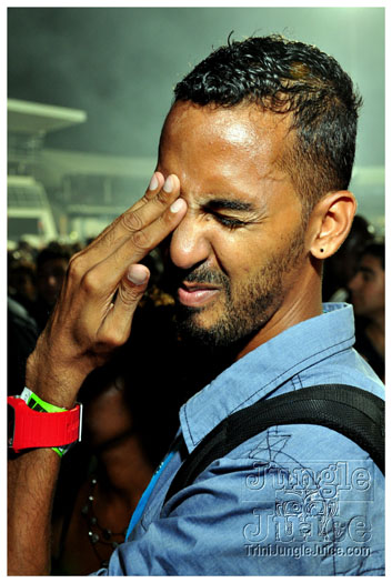 rihanna_loud_tour_2011-147