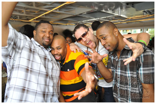 frenzy_boatride_2011-136