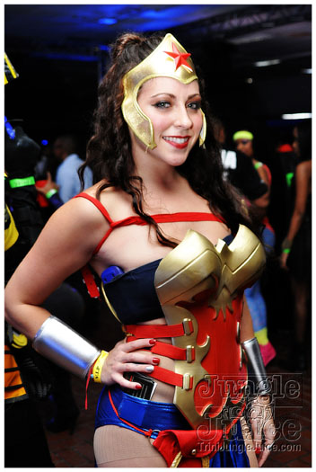 mask_halloween_2011-002