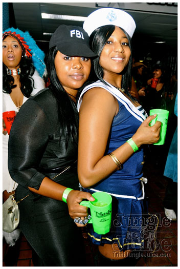 mask_halloween_2011-030