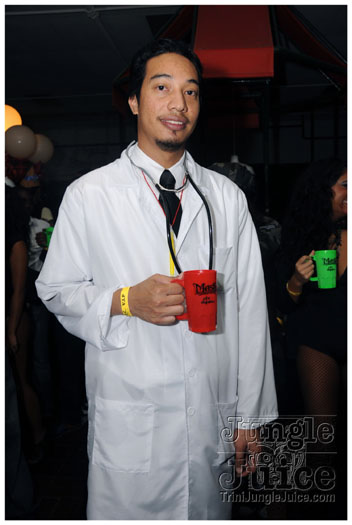 mask_halloween_2011-041