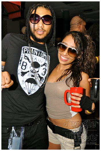 mask_halloween_2011-042