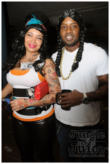 mask_halloween_2011-060