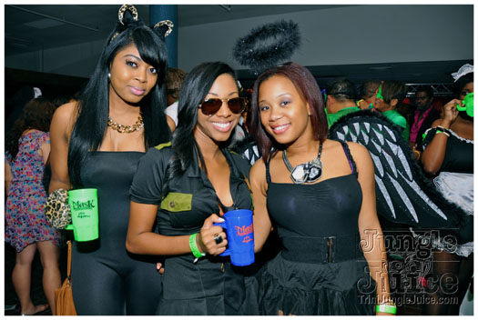 mask_halloween_2011-061