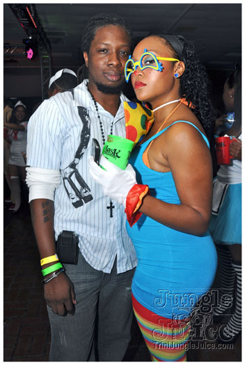 mask_halloween_2011-074