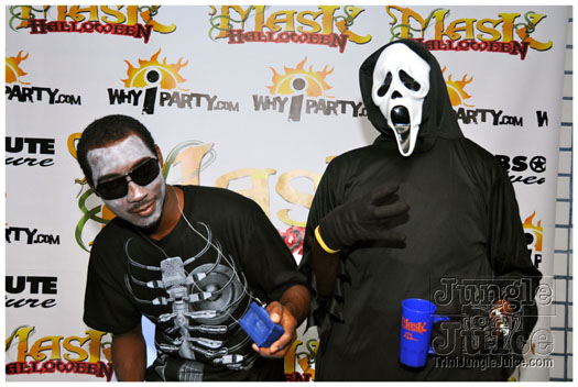 mask_halloween_2011-106