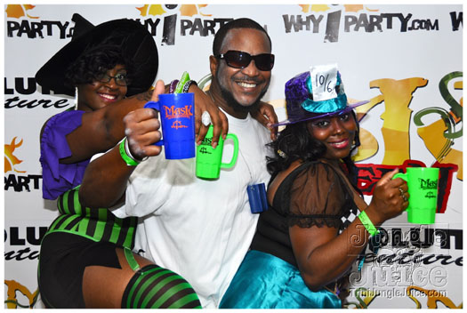 mask_halloween_2011-111