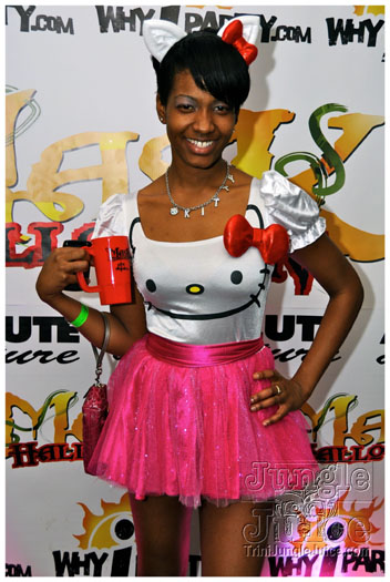 mask_halloween_2011-144