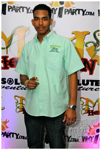 mask_halloween_2011-146