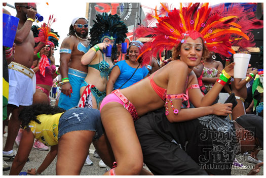 miami_carnival_2011_part1-039