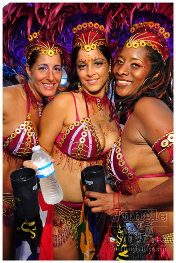 miami_carnival_2011_part2-041