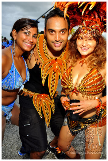 miami_carnival_2011_part2-061