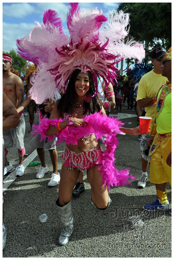 miami_carnival_2011_part3-074