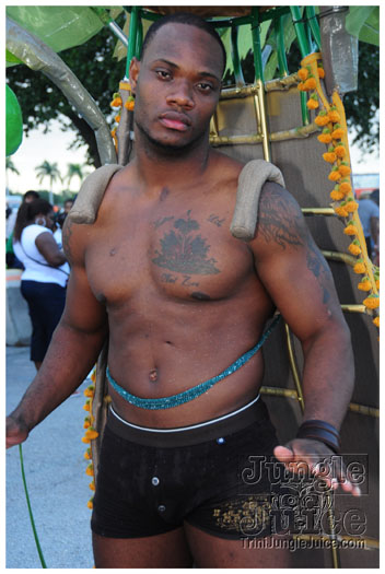 miami_carnival_2011_part4-115