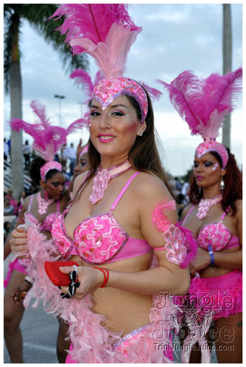 miami_carnival_2011_part5-019