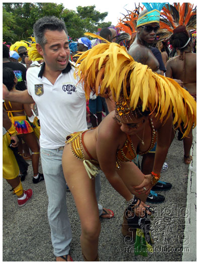 miami_carnival_2011_part5-046