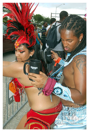 miami_carnival_2011_part5-055