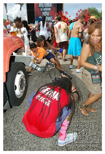 miami_carnival_2011_part5-061