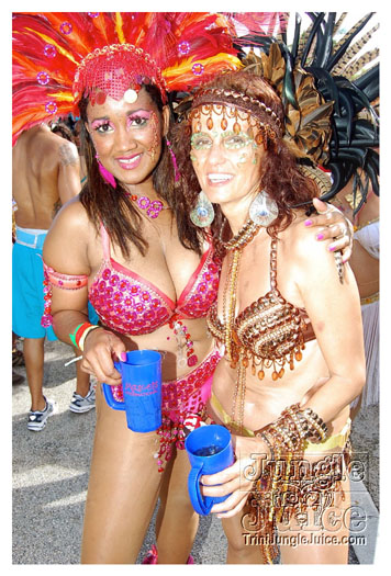 miami_carnival_2011_part5-070