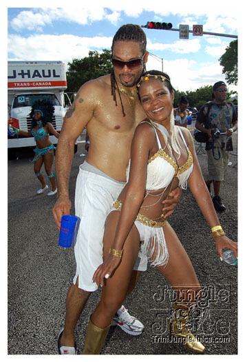 miami_carnival_2011_part5-072