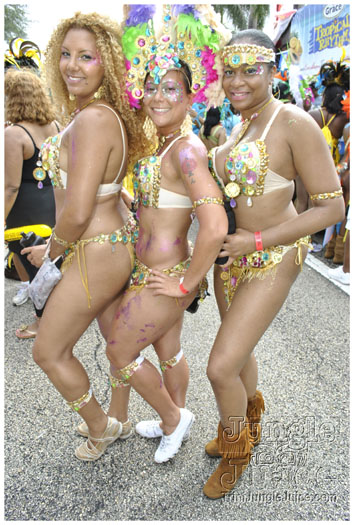 miami_carnival_2011_part6-047