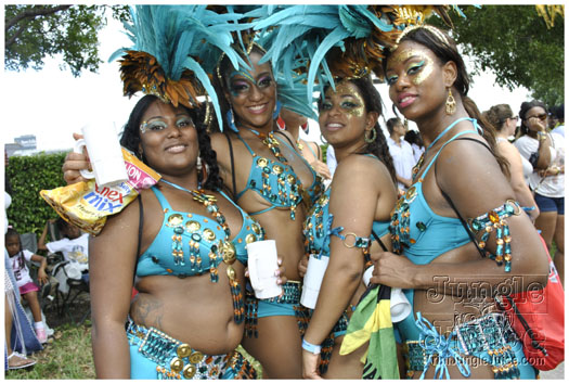 miami_carnival_2011_part6-057