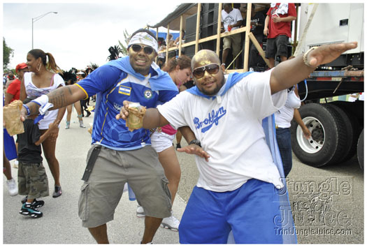 miami_carnival_2011_part6-069