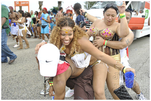 miami_carnival_2011_part6-091